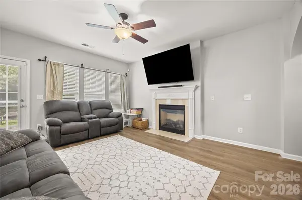 10216 Old Carolina DR, Charlotte, NC 28214