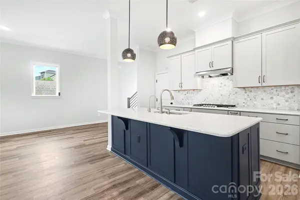 9051 Charles Francis LN, Cornelius, NC 28031