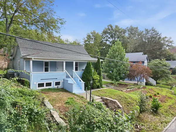 67 Montana AVE, Asheville, NC 28806