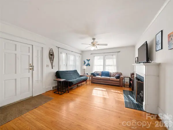 147 Walnut AVE, Spruce Pine, NC 28777