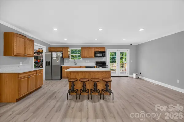1029 Alexis High Shoals RD, Dallas, NC 28034