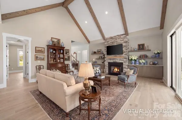 3973 Valley View CIR, Clemmons, NC 27012