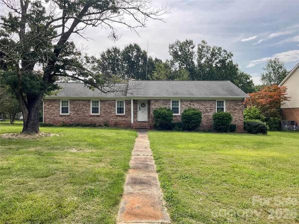 14232 Springwater DR, Matthews, NC 28105