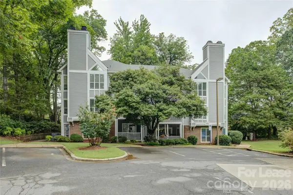 2506 Cranbrook LN, Charlotte, NC 28207