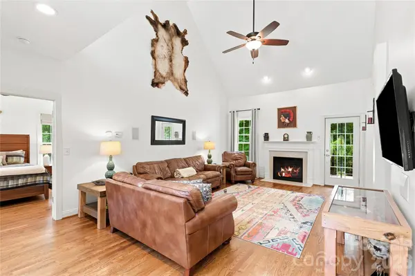 4029 Foxes TRL, Cramerton, NC 28032