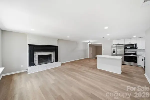 8114 Holly Hill RD, Charlotte, NC 28227