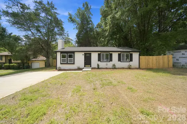 8114 Holly Hill RD, Charlotte, NC 28227