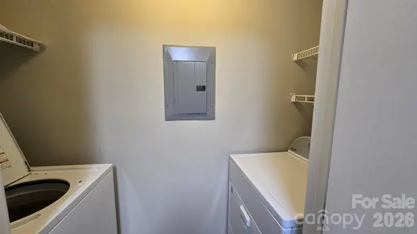 9811 Campus Walk LN #C, Charlotte, NC 28262