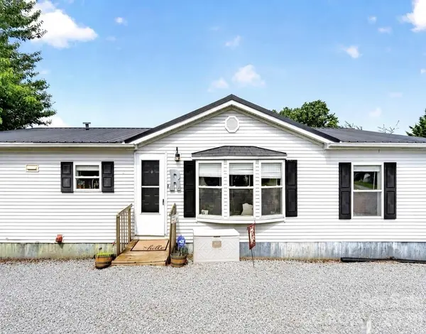 26 Sweet Briar Path WAY, Hendersonville, NC 28792