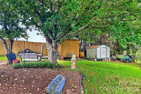 26 Sweet Briar Path WAY, Hendersonville, NC 28792