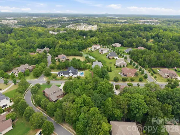 16321 Bastille DR, Charlotte, NC 28278