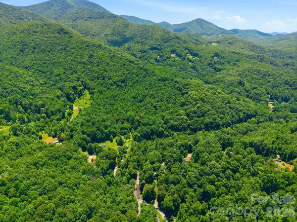 1158 Dark Ridge RD, Sylva, NC 28779