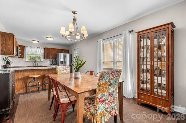 161 Winding Cedar DR, Statesville, NC 28677