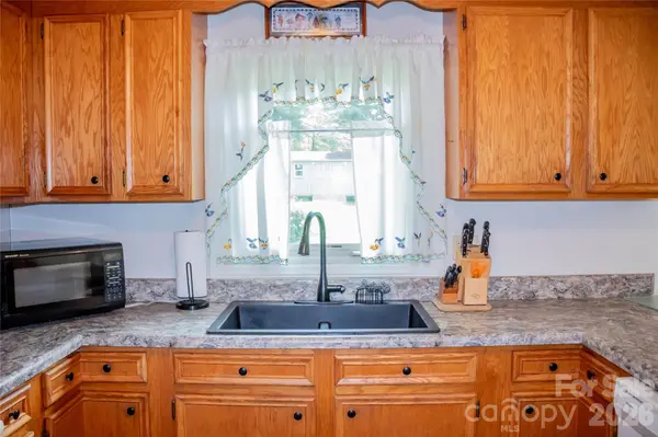 220 Sherwood DR #22, Taylorsville, NC 28681