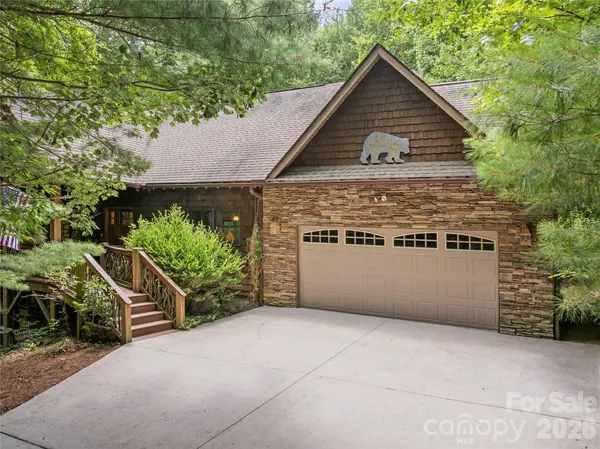 129 Nodatsi CT, Brevard, NC 28712