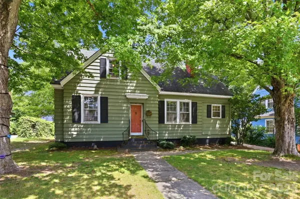 704 N Washington ST, Shelby, NC 28150