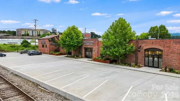 9 Reed ST, Asheville, NC 28803