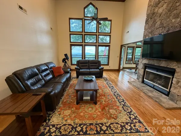 91 Brandy Run RD, Burnsville, NC 28714