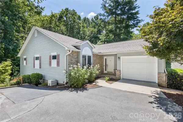100 Titleist WAY, Hendersonville, NC 28739