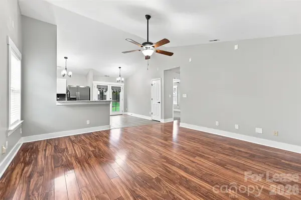 5519 Mt Mansfield RD, Charlotte, NC 28278