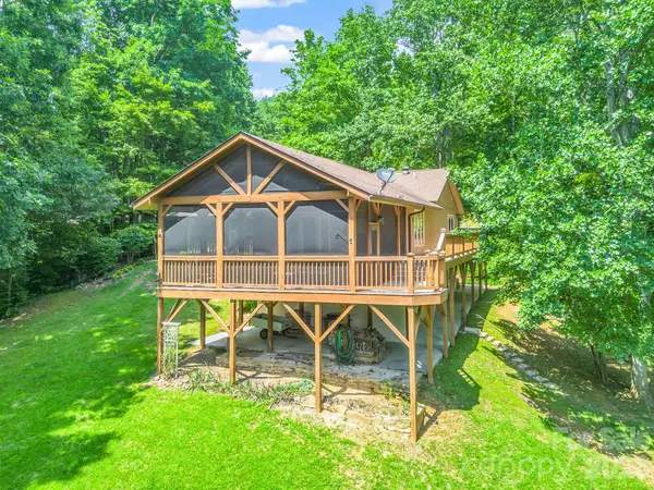 12 Chippewa TRL, Black Mountain, NC 28711