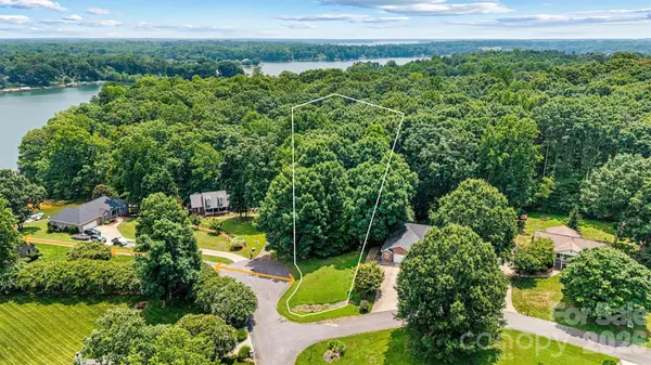 4177 Soaring CT #5, Sherrills Ford, NC 28673