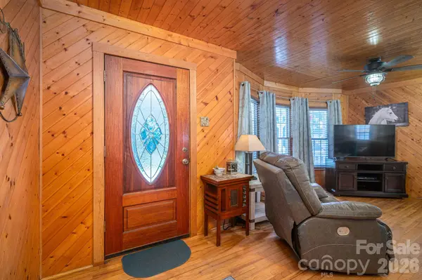 744 S Grove Street EXT, Lincolnton, NC 28092