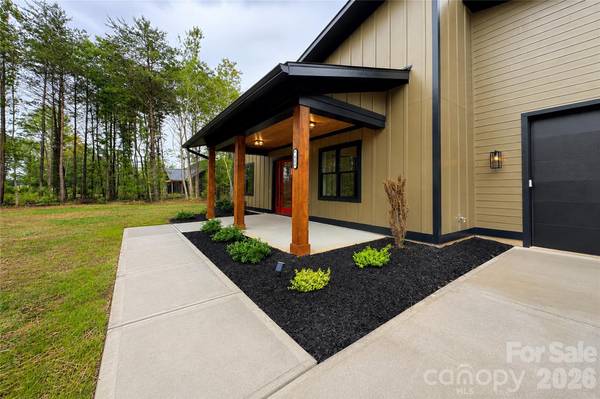 7401 Sherrills Ford RD, Sherrills Ford, NC 28673