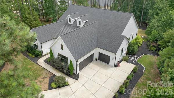 6321 Chimney Bluff RD, Lancaster, SC 29720