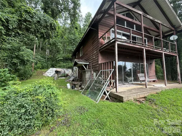4897 Hwy 226 HWY N, Little Switzerland, NC 28749