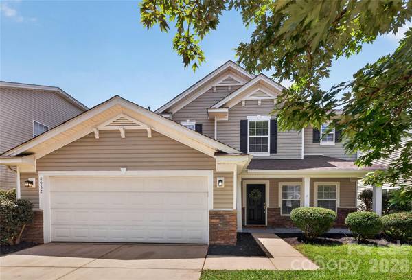 8932 Oransay WAY, Charlotte, NC 28278