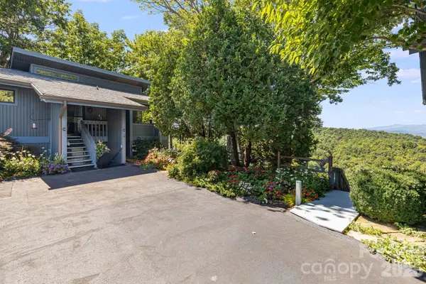 298 Tinequa DR, Brevard, NC 28712