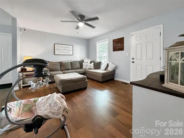 213 Darth Maul DR, Grover, NC 28073