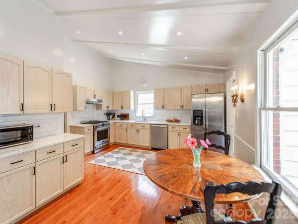 621 Laurel Fork DR, Matthews, NC 28105