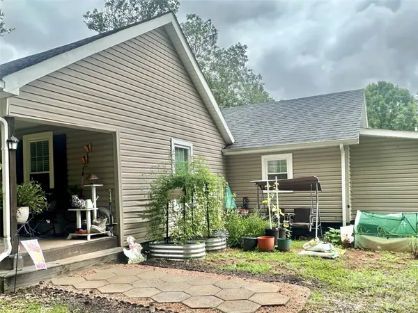 393 Mountain View DR, Morganton, NC 28655