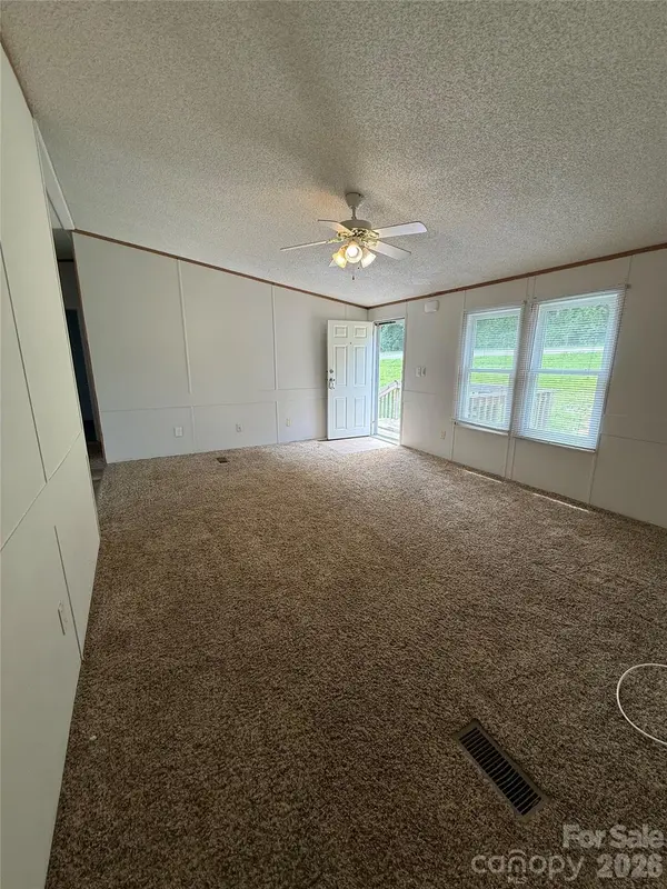 1730 NC 126 RD, Morganton, NC 28655