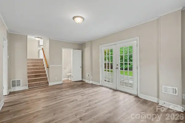 6601 Lynfield DR, Charlotte, NC 28212
