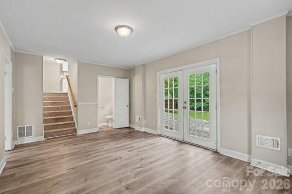 6601 Lynfield DR, Charlotte, NC 28212