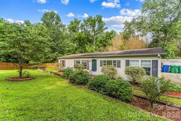 19 Brandon LN, Weaverville, NC 28787