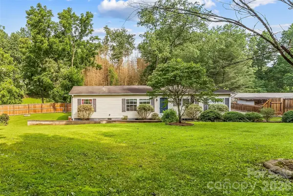 19 Brandon LN, Weaverville, NC 28787