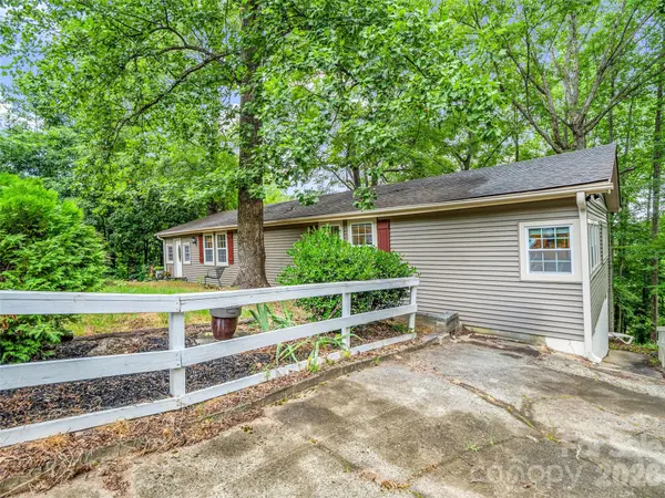 297 Chimney Cliffs DR, Lake Lure, NC 28746