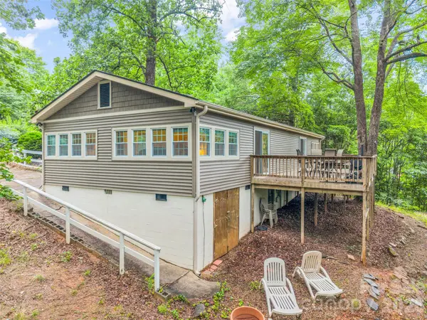 297 Chimney Cliffs DR, Lake Lure, NC 28746