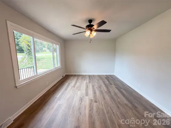 2510 Middleton DR, Gastonia, NC 28054