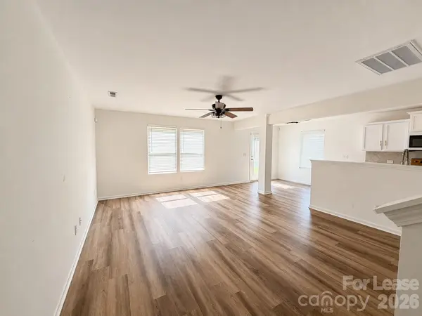 3220 Capitol DR, Charlotte, NC 28208