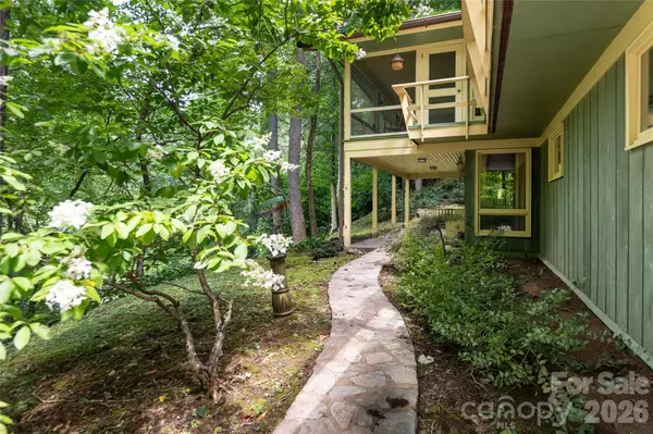511 Mcclure Creek RD, Canton, NC 28716