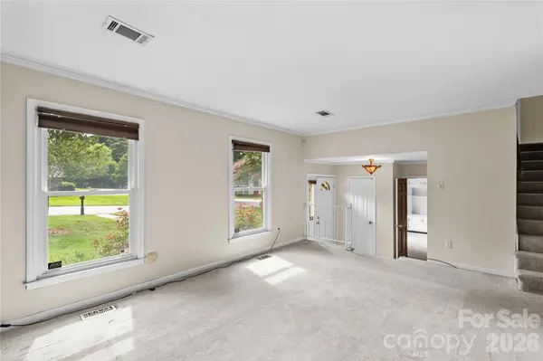 603 Colonial DR, Statesville, NC 28625