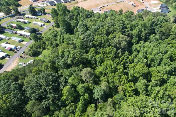 00 Short RD, Hickory, NC 28602