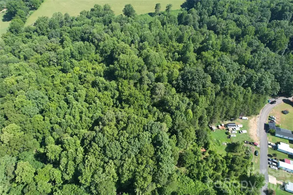 00 Short RD, Hickory, NC 28602