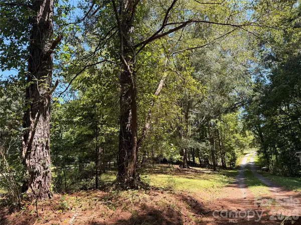 2946 Blacksburg RD, Grover, NC 28073