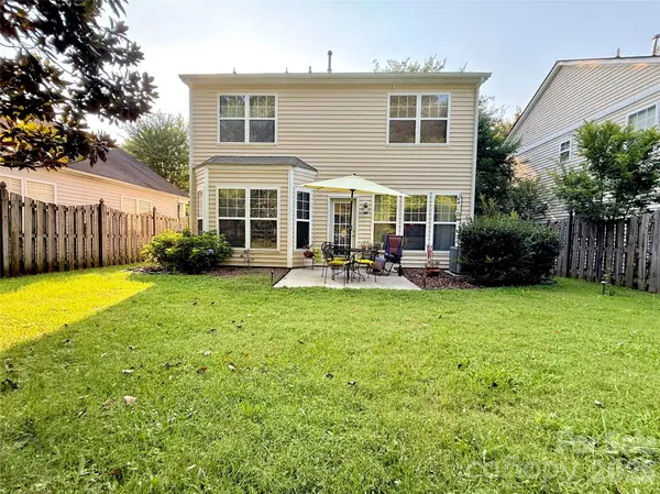 9610 Corbett Square LN, Charlotte, NC 28214